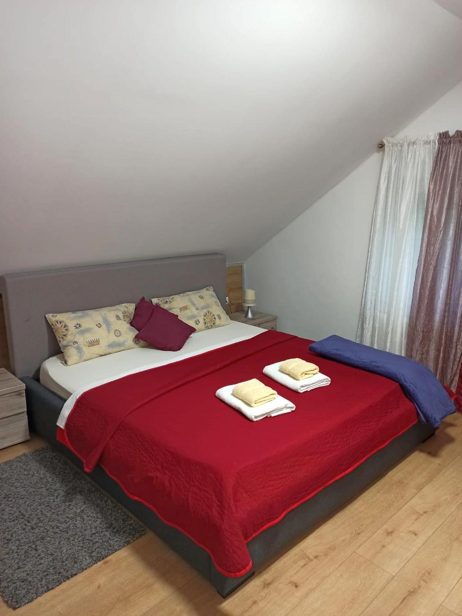 Apartmani Leptir Rakovica Exterior foto